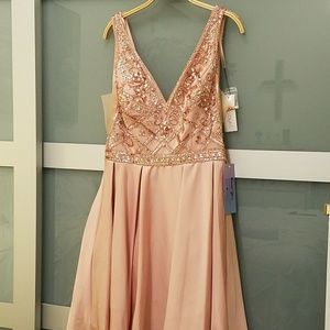 Women's Size L Ed Young Dress Beaded Peach